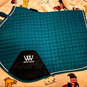 Woof wear close contact saddle pad